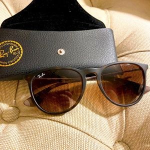 Women’s Ray-Bans